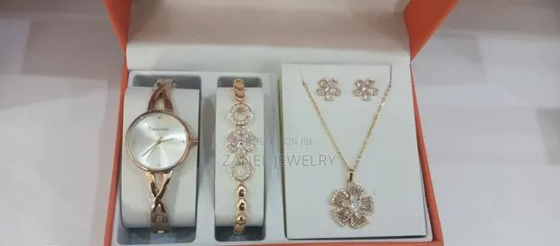 3 in 1 Gold Jewelry Set · Photo 3