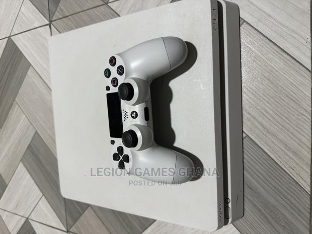 Limited Edition PS4 Slim White With Latest Games · Photo 4