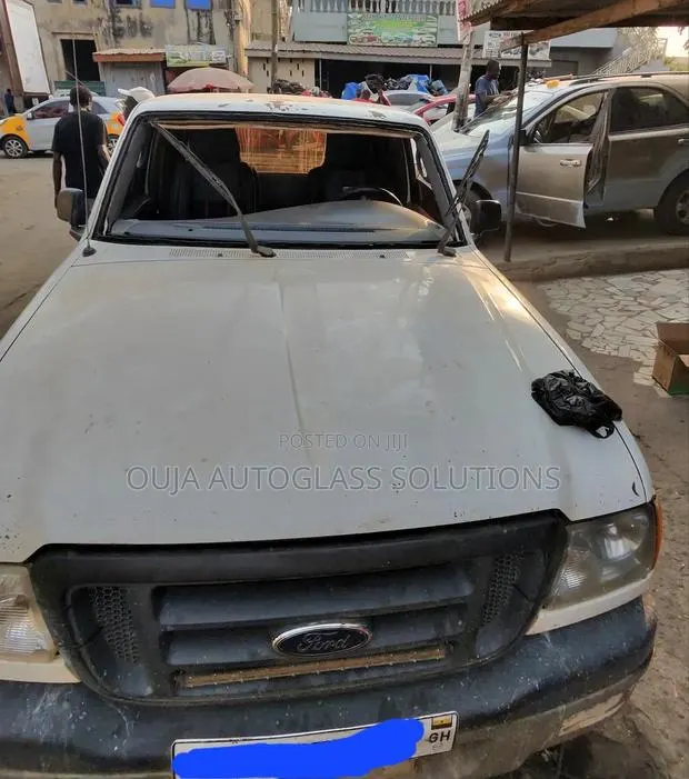 2000 Ford Ranger Windscreen Available · Photo 1