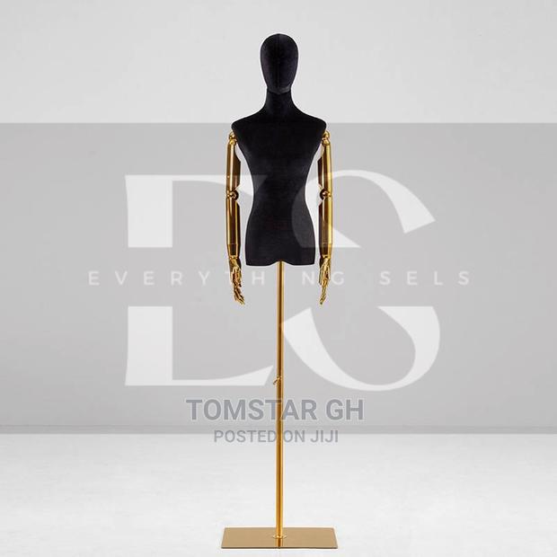 Mannequins · Photo 5