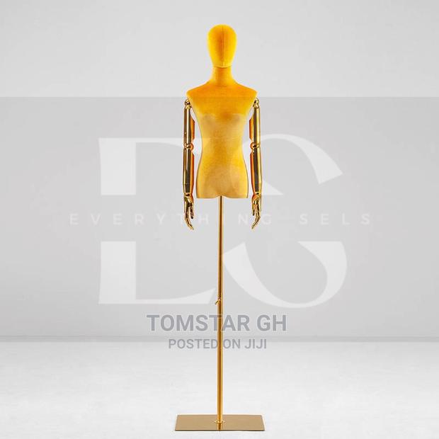 Mannequins · Photo 8