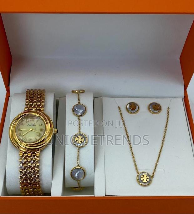 Ladies Watch And Jewellery Set · Photo 4