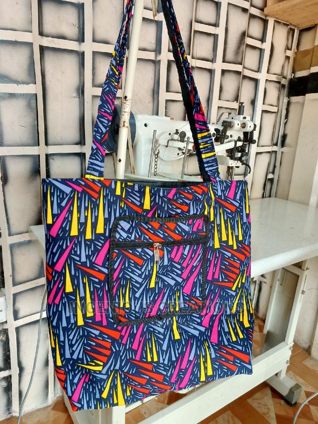 African Print Tote Bags · Photo 2