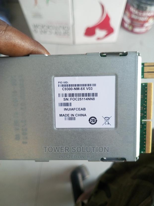 Cisco C9300-Nm-8x Network Module · Photo 2