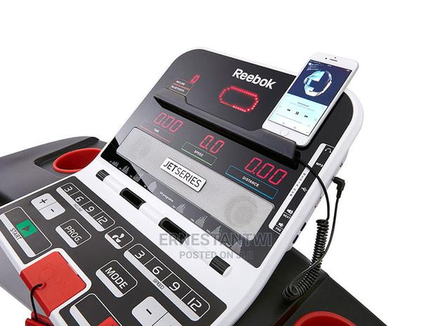 Reebok Jet 100 Treadmill · Photo 3