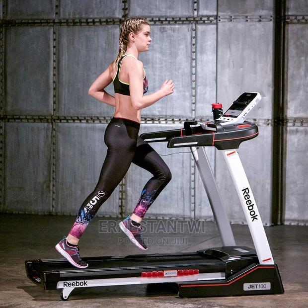 Reebok Jet 100 Treadmill · Photo 2