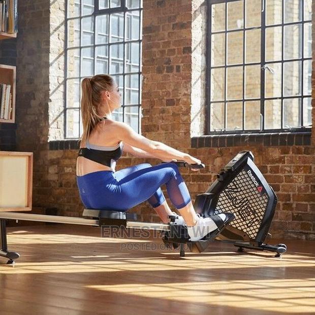 Rowing Machine From Reebok · Photo 2