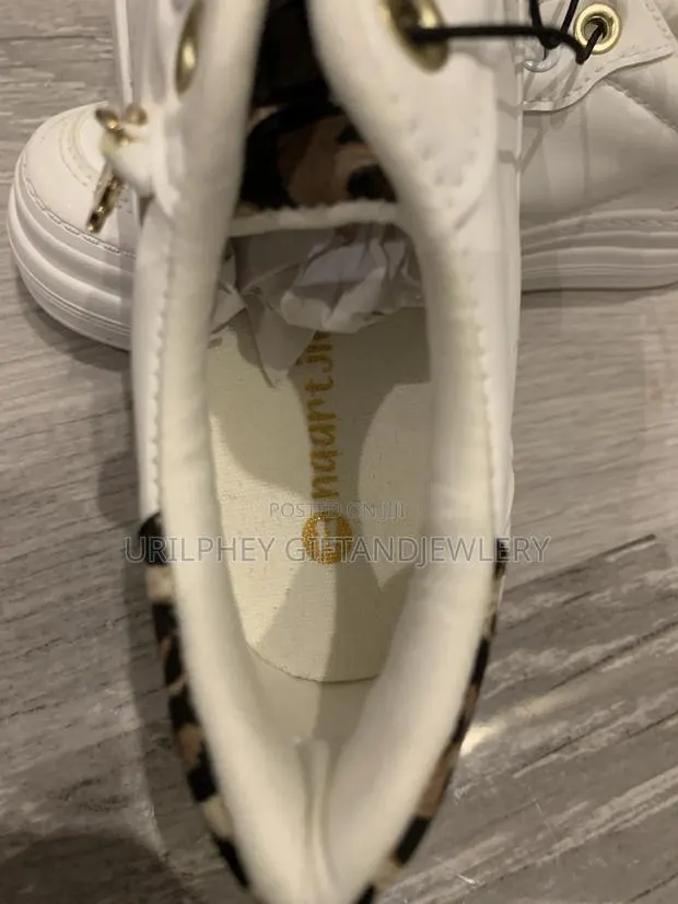 White Glam Platform Kid Sneakers With Leopard Print Heel Gold Detail · Photo 4