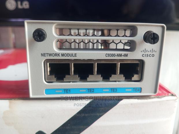Cisco C9300-Nm-4m-1g Network Module · Photo 1