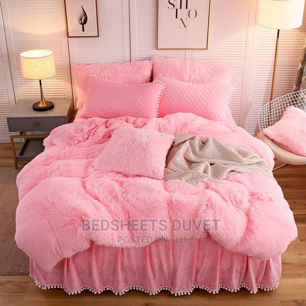 Luxurious Blanket · Photo 2