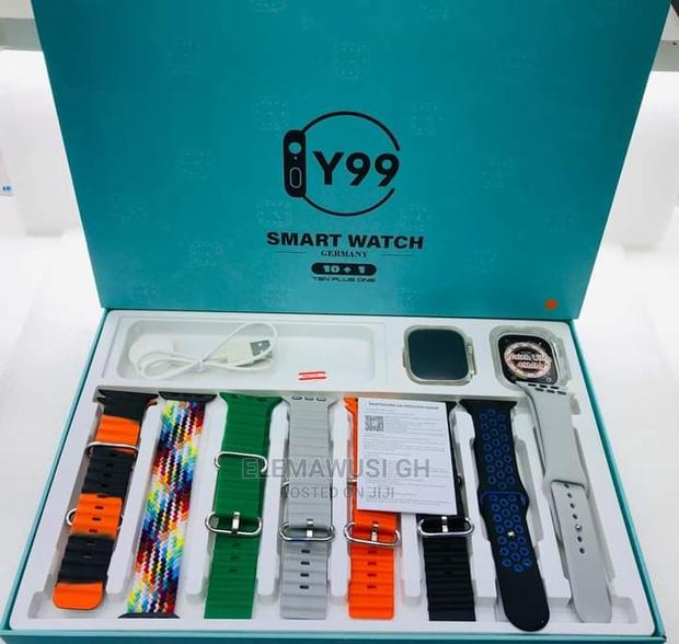 Ultra Y99 Smart Watch 10in1 · Photo 1