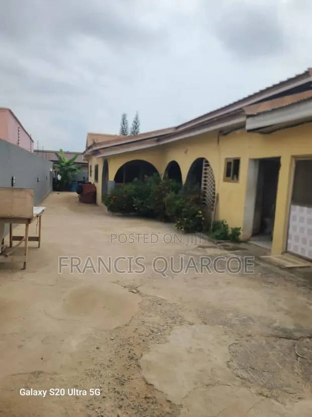 1bdrm Apartment in Francis Quarcoe, Dome for rent · Photo 1