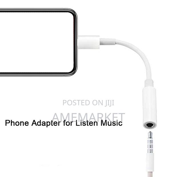 Lighting to 3.5mm Jack Adapter Headphones iPhone Converter · Photo 2