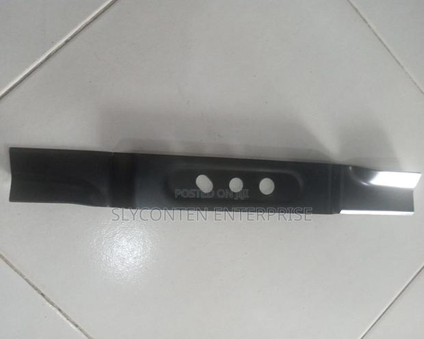 15" Mower Blade · Photo 1