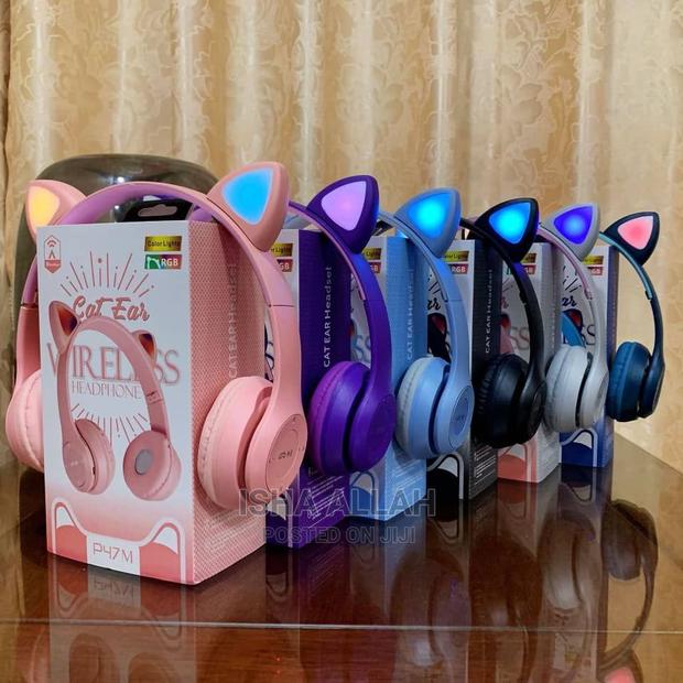 Cat Ear Wireless Headphones · Photo 1