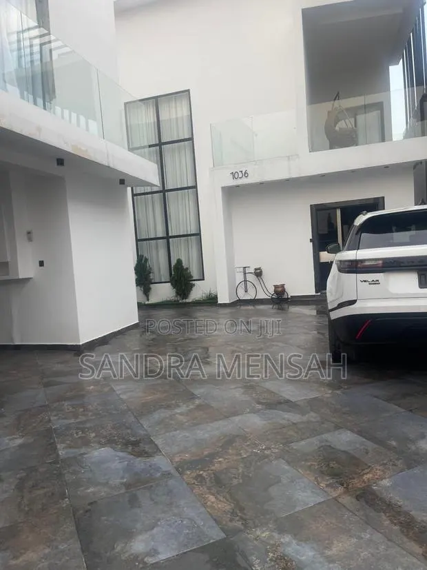4bdrm Duplex in Sa, Ghana Flag for sale · Photo 1