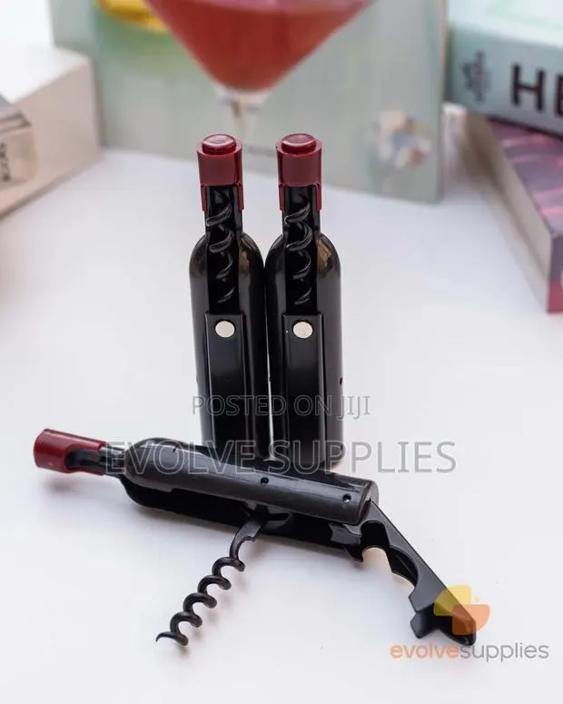 Bottle Shaped Corkscrew · Photo 1