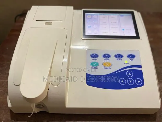 Semi-Automatic Biochemistry Analyzer (Contec Bc 300) · Photo 1