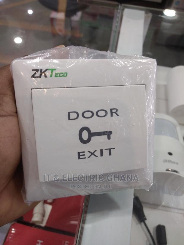 Exit Button · Photo 3