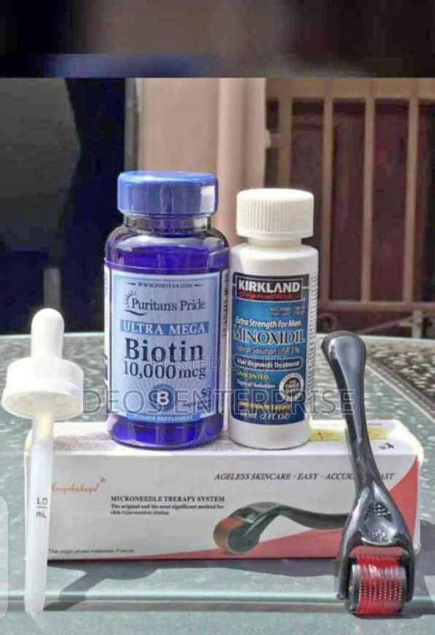 Kirkland Minoxidil and Derma Roller Combo · Photo 1