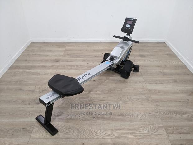 Rowing Machine · Photo 7