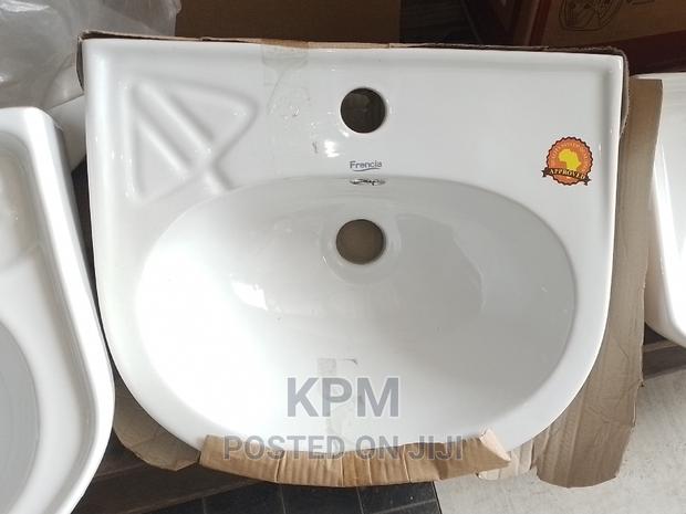 Twyford Frencia Most Heavy Wash-Hand Basin Only · Photo 4