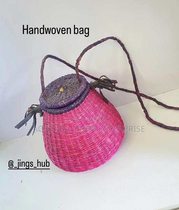 Bolga Handwoven Bags · Photo 1