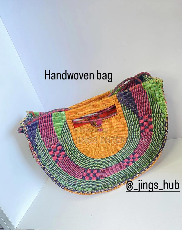Bolga Handwoven Bag · Photo 1