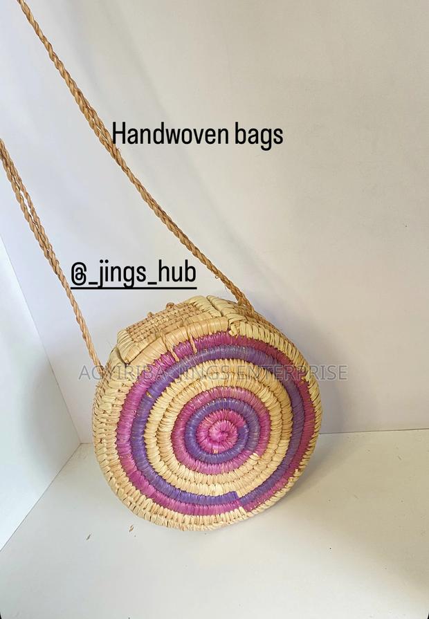 Bolga Handwoven Bag · Photo 1