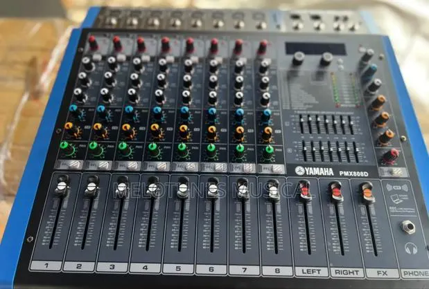 Yamaha PMX808D 8-Channel Powered Audio Mixer · Photo 1