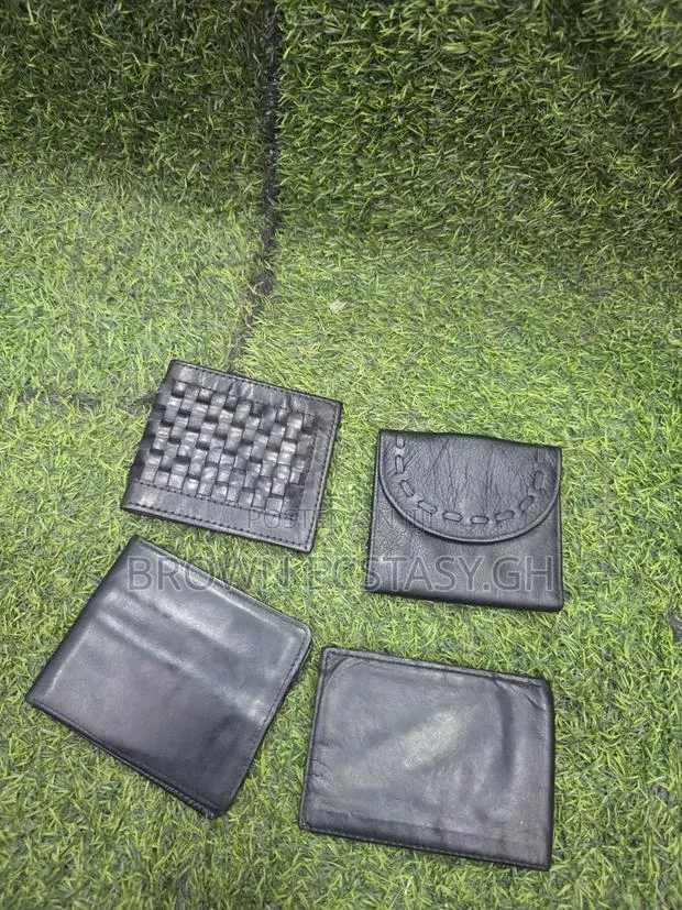Compact Uk Used Wallets (Swipe for More Designs) · Photo 1