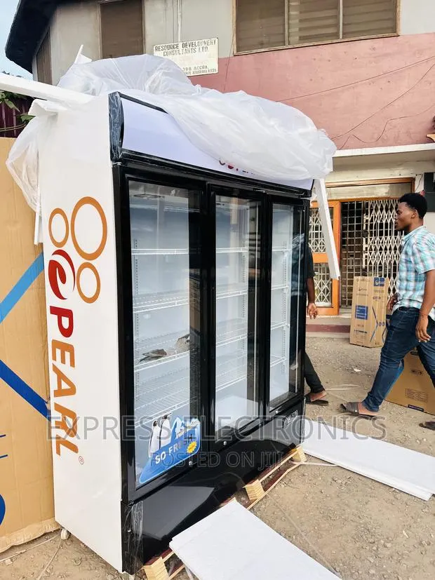 Buy for Less White Pearl Display Fridge 950L PVC-150 · Photo 1