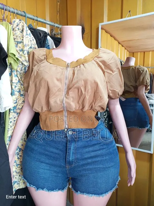 Jeans Shorts · Photo 1