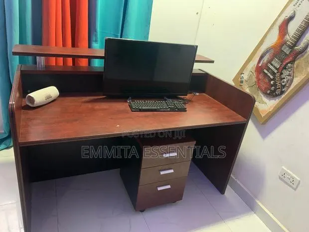 Studio/Front Desk/ Study/ Office Table · Photo 1