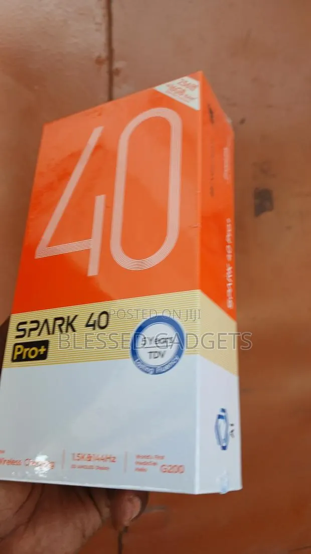 New Tecno Spark 40 Pro+ 256 GB Black · Photo 1