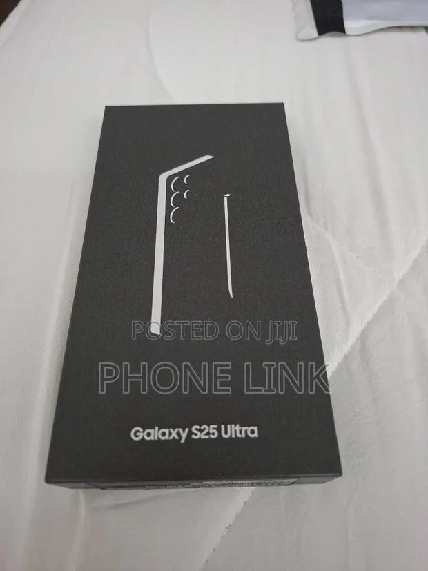 New Samsung Galaxy S25 Ultra 1 TB Black · Photo 1