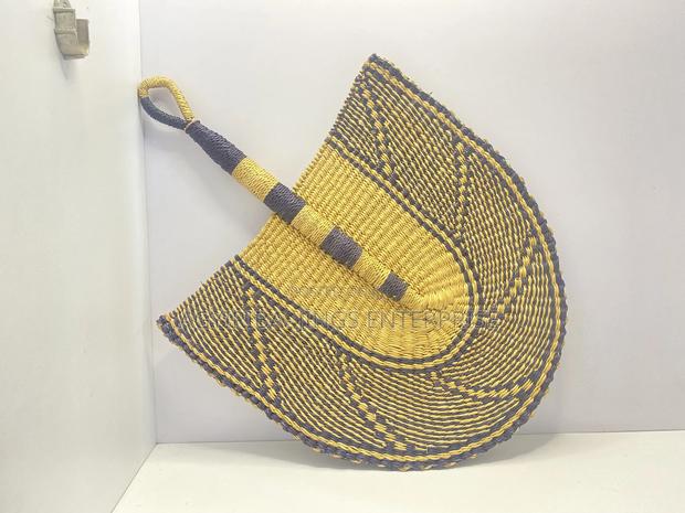 Bolga Handwoven Fan · Photo 3