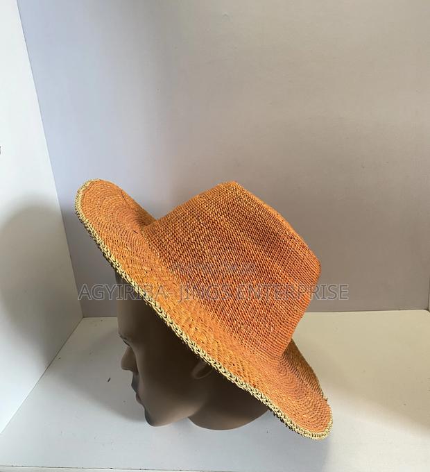 Bolga Handwoven Hats · Photo 1