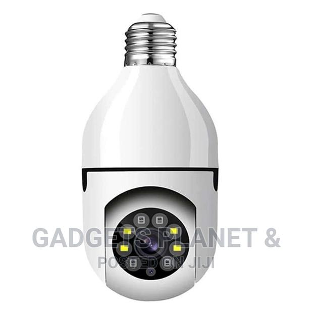 Wi-Fi Panoramic CCTV Camera - Bulb Design · Photo 1