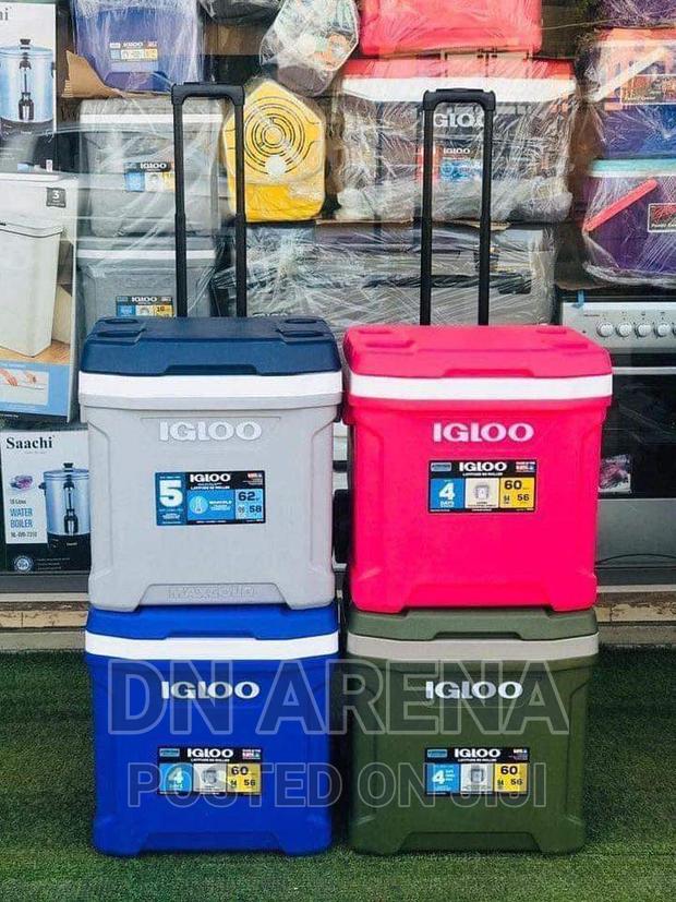 Igloo 16quates Roller Ice Chest · Photo 3