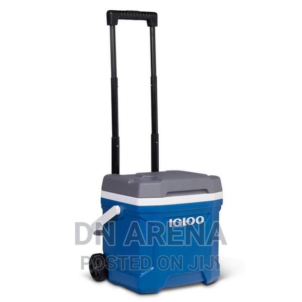 Igloo 16quates Roller Ice Chest · Photo 2