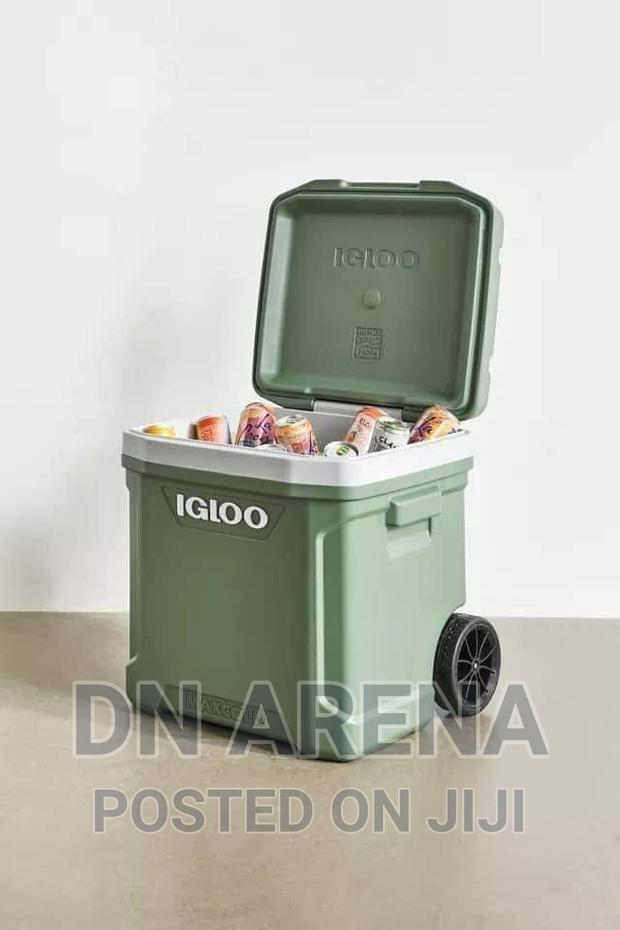 Igloo 62quatres Roller Ice Chest · Photo 1