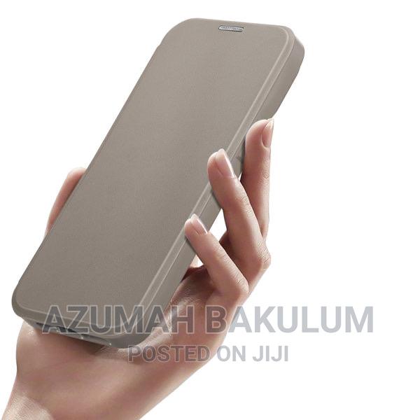 iPhone 14 Pro Max / 14 Pro / 13 Pro Magnetic Flip Cover · Photo 8