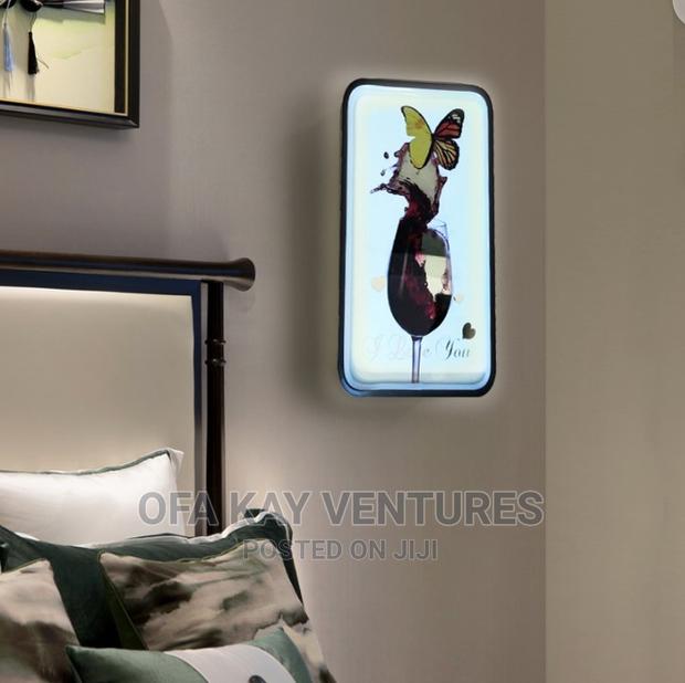 Creative Painted 3 Colors Wall Light · Photo 2