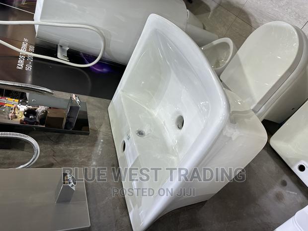 Wall Hung Basin - Wash Hand Basin · Photo 5