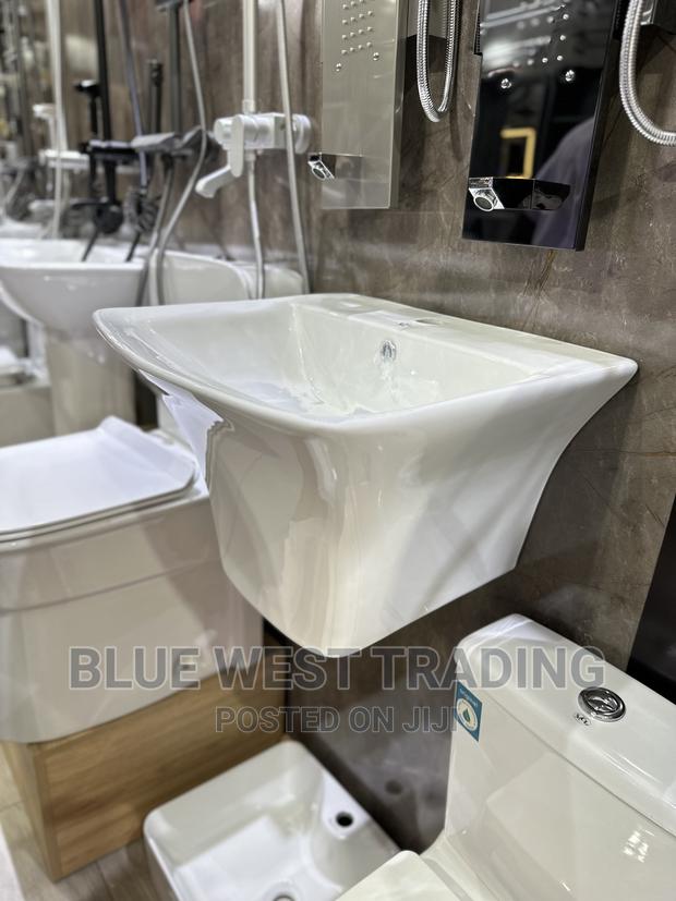 Wall Hung Basin - Wash Hand Basin · Photo 1