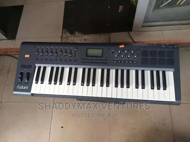 M Audio Axiom Midi Keyboard