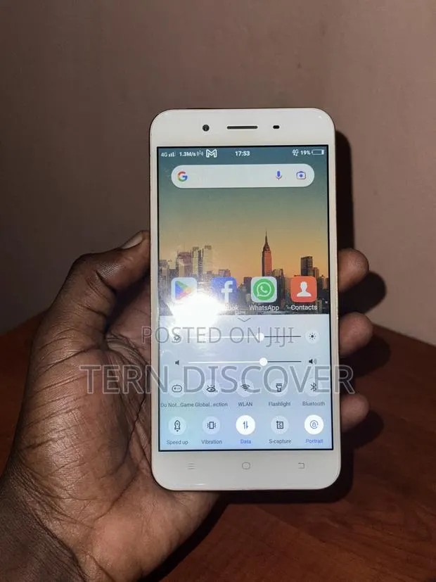 Vivo Y93 Lite 32 GB Black · Photo 1