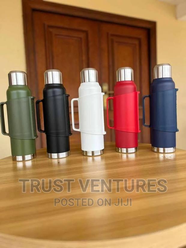 Vacuum Flask 1500ml · Photo 1