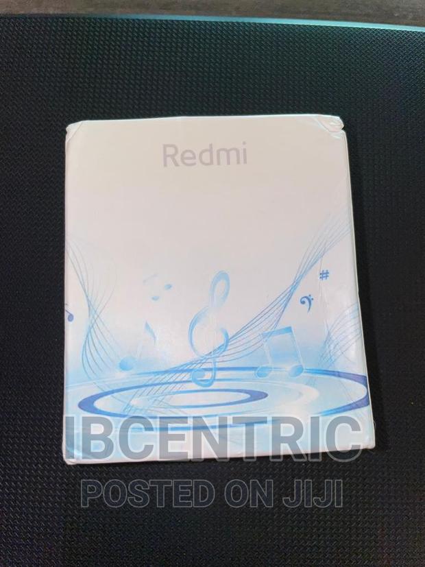 Redmi Wireless Bluetooth Earbuds · Photo 3